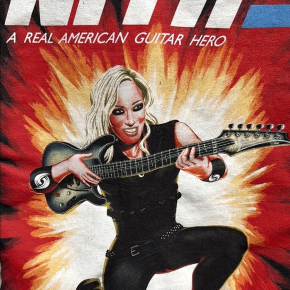 NITA Strauss Black Graphic Crop Top - Picture 4 of 5